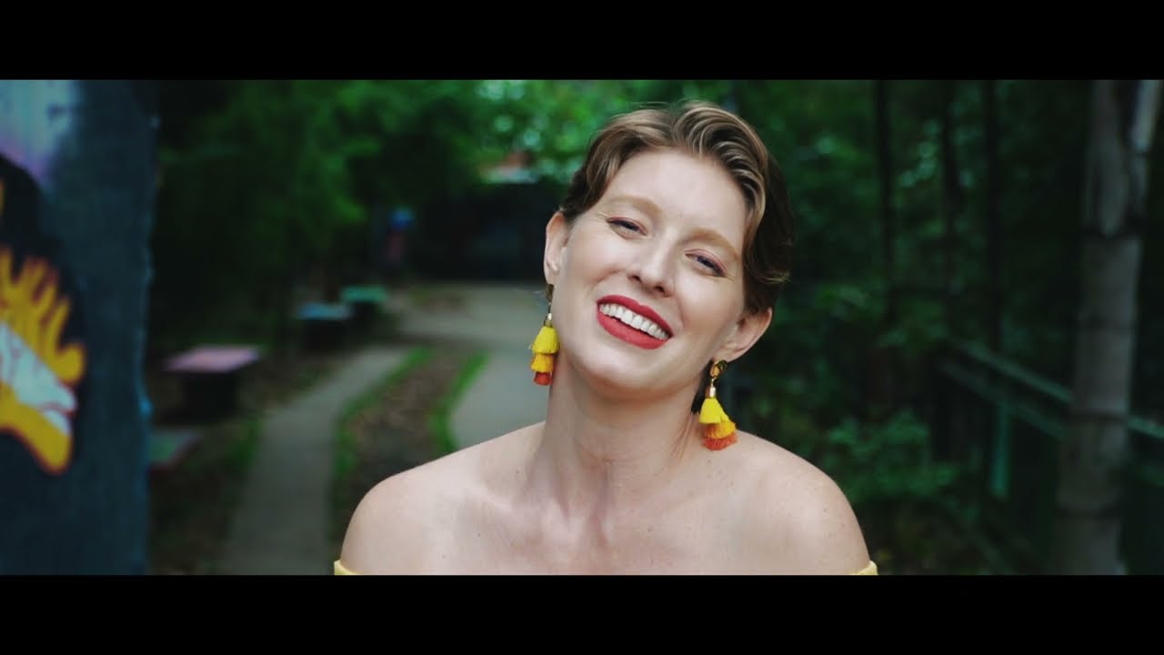 Lia Levin - É Melhor Dançar